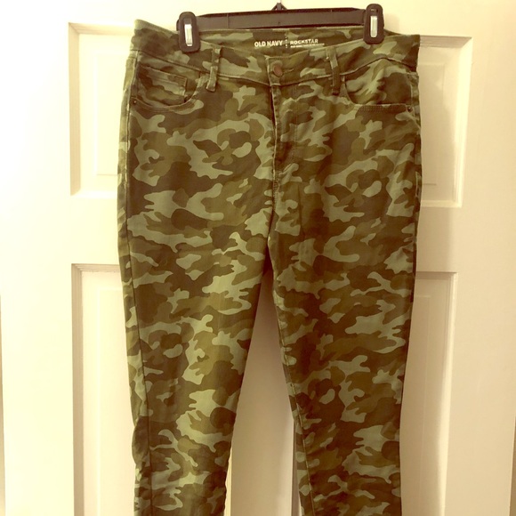 Old Navy Denim - Old Navy Rockstar Camo Ankle Jeans